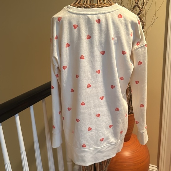 Lucky 🍀 Brand white sweatshirt with red hearts ❤️ - Picture 3 of 6